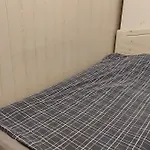 Studio With Private Entrance And Free Parking
